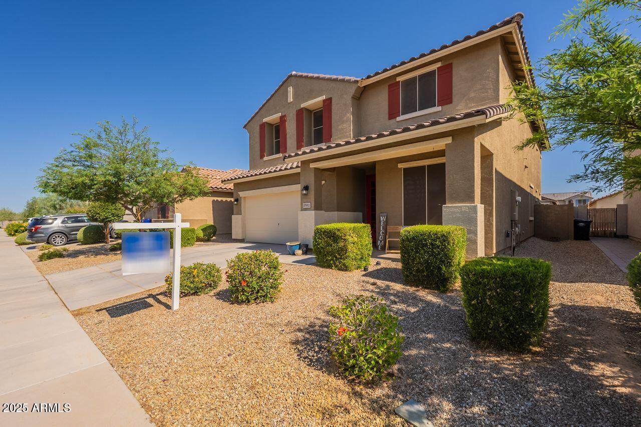 17552 W PATRICK Lane