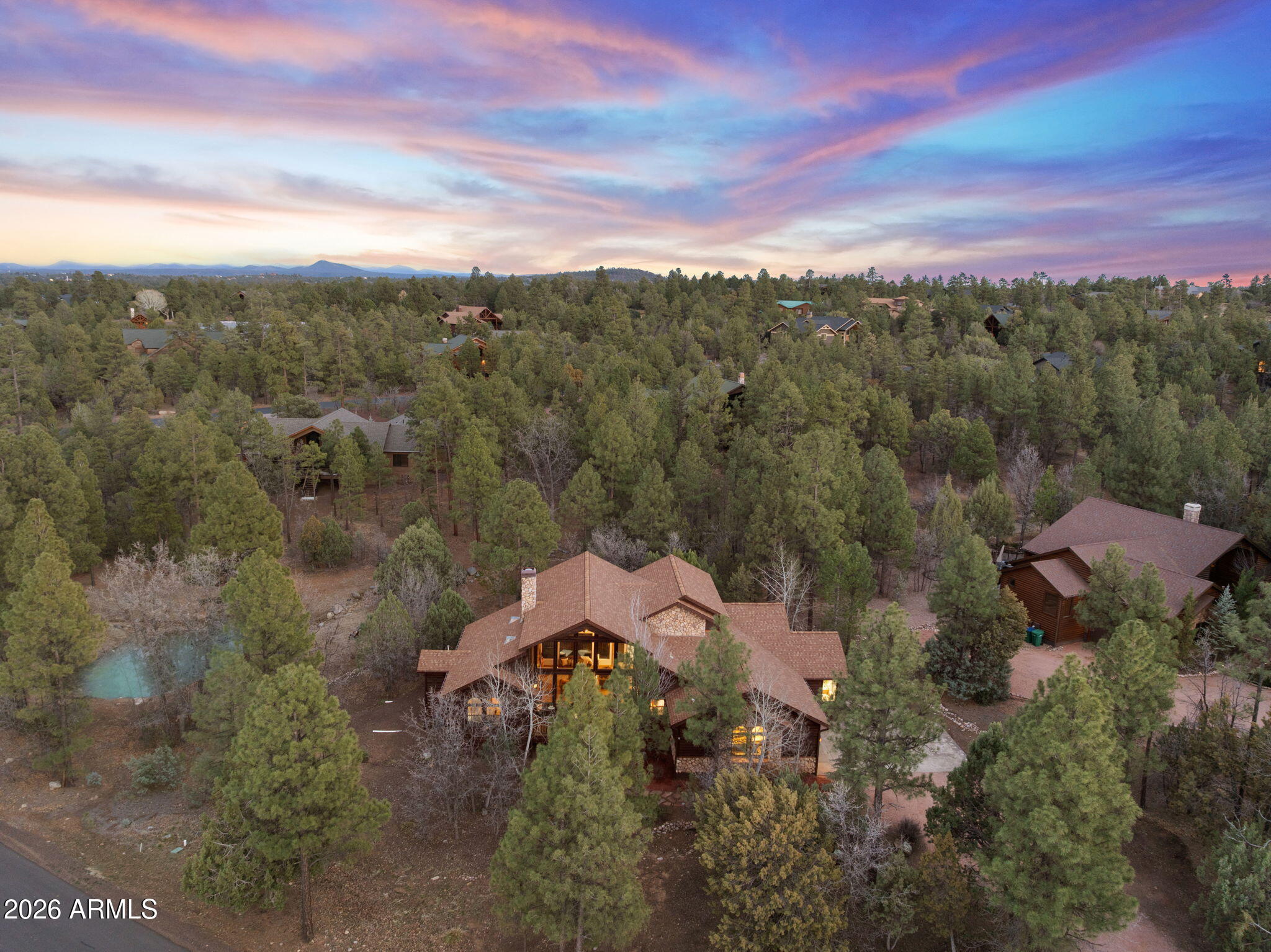 4651 W WHITE OAK Lane