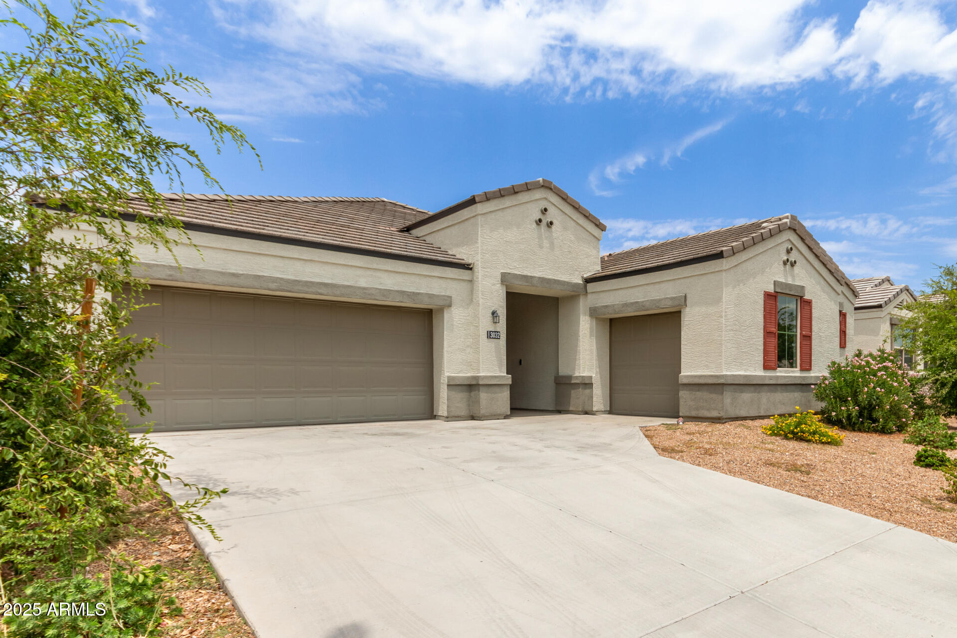 3032 N AMBER Drive