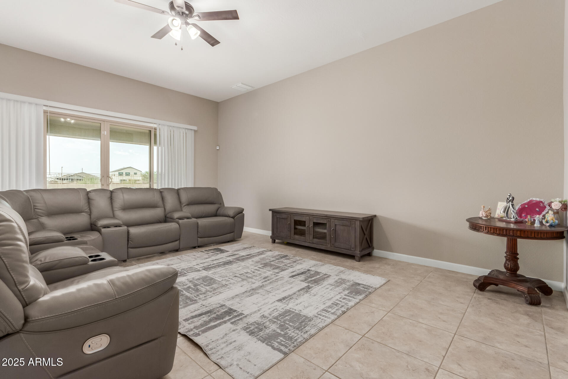 3032 N AMBER Drive