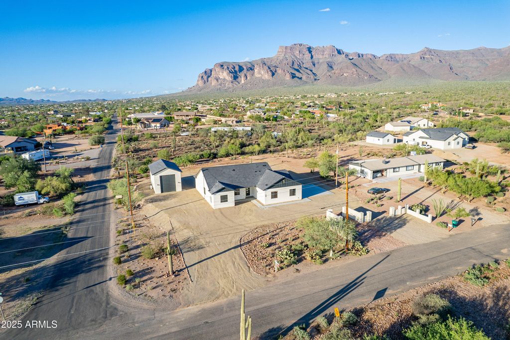 Photo of 6030 E Southern Avenue, Apache Junction, AZ 85119 (MLS # 6934420)