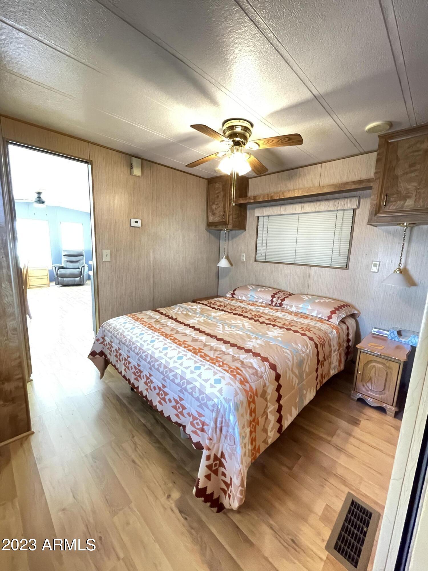 Photo 5 of 11 of 1622 W YAQUI Avenue mobile home
