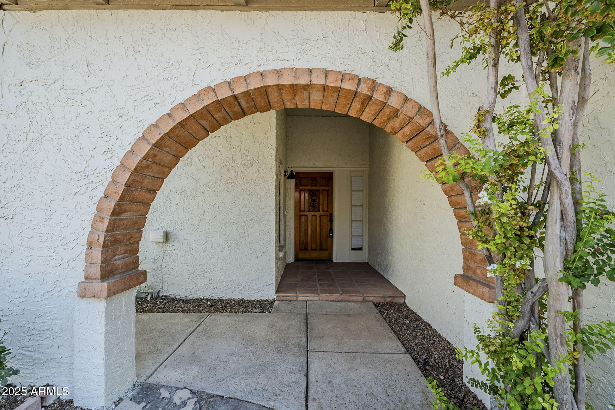 4011 E DAHLIA Drive