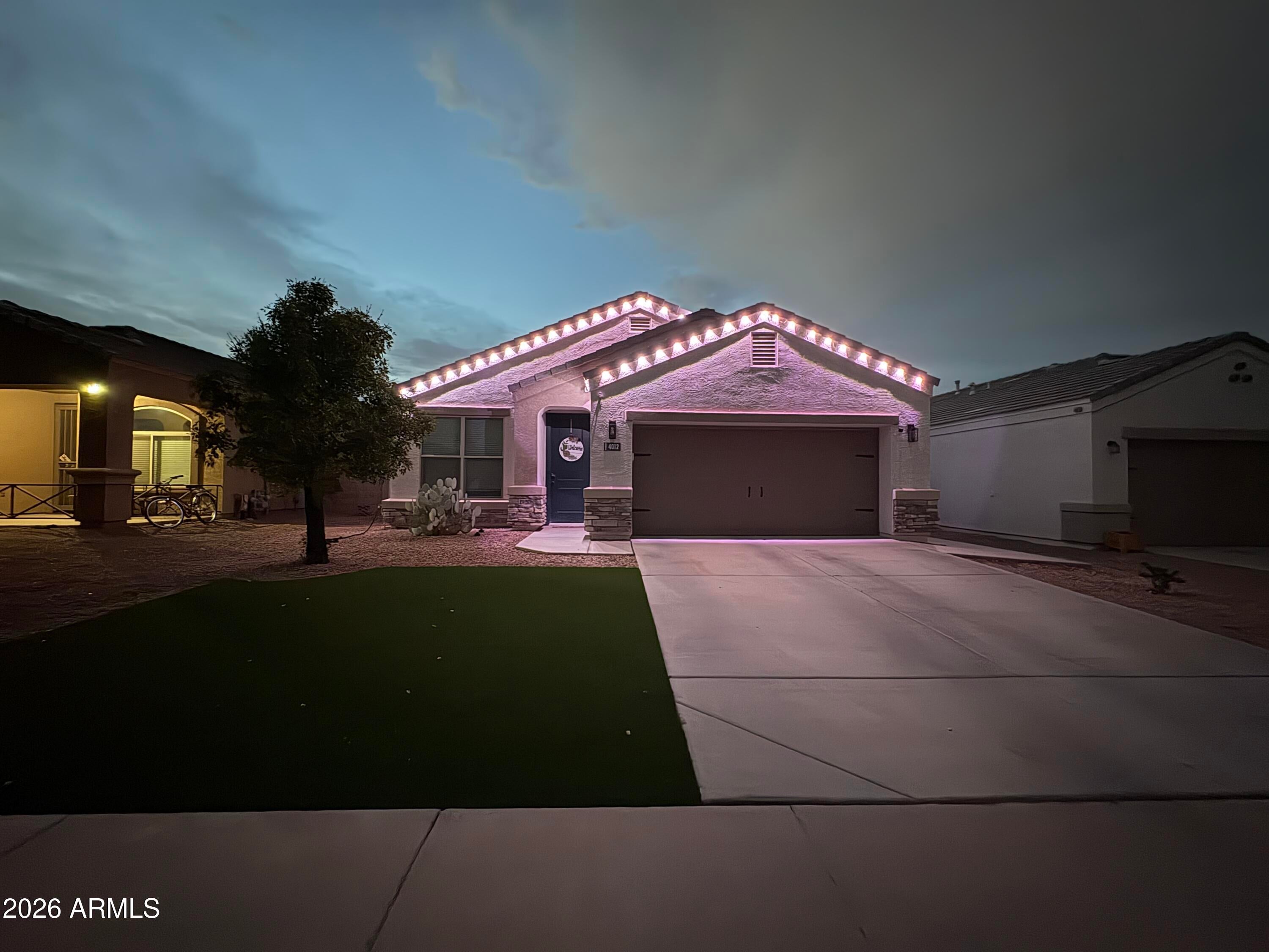 4012 W MAGGIE Drive