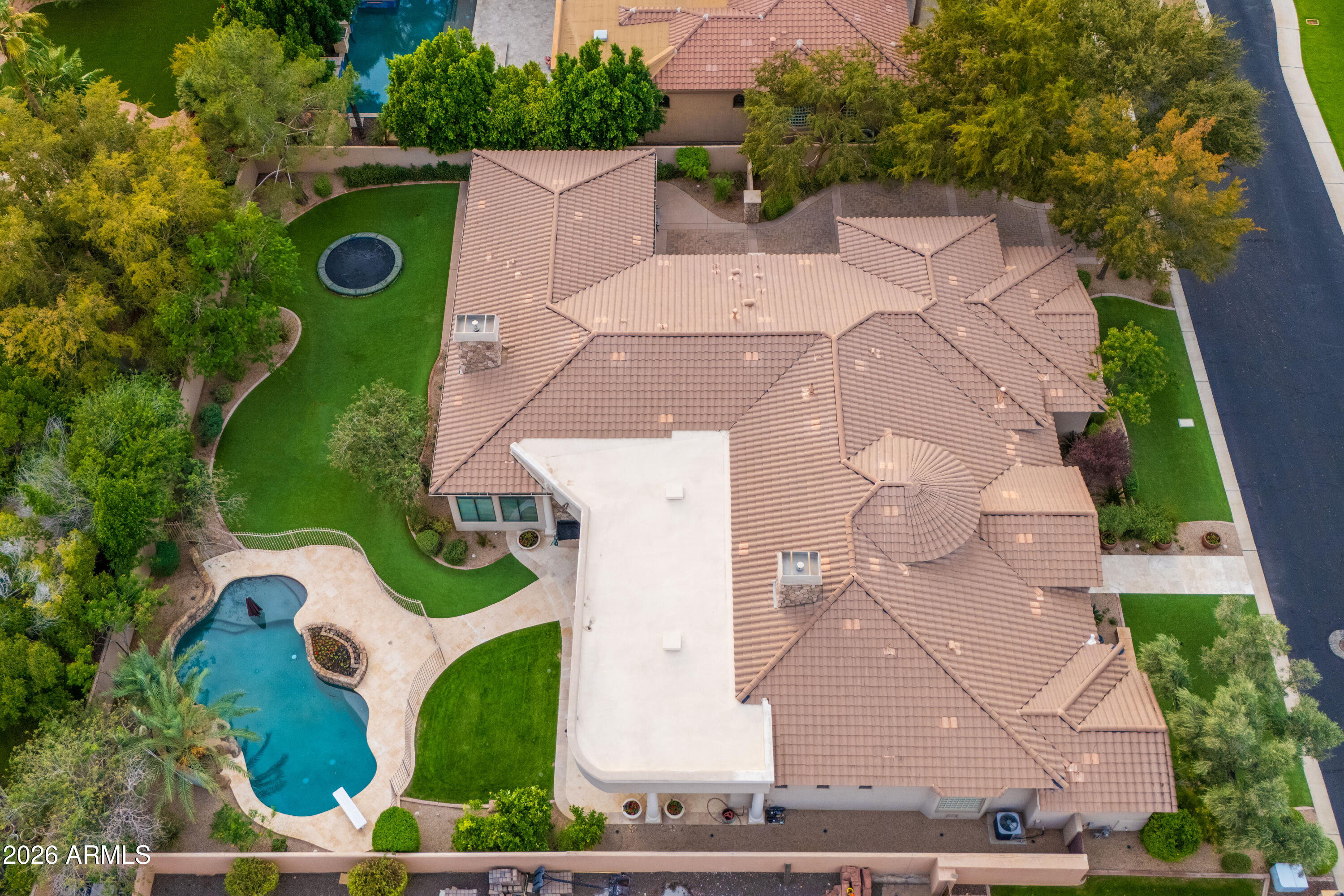 6135 W TROVITA Place