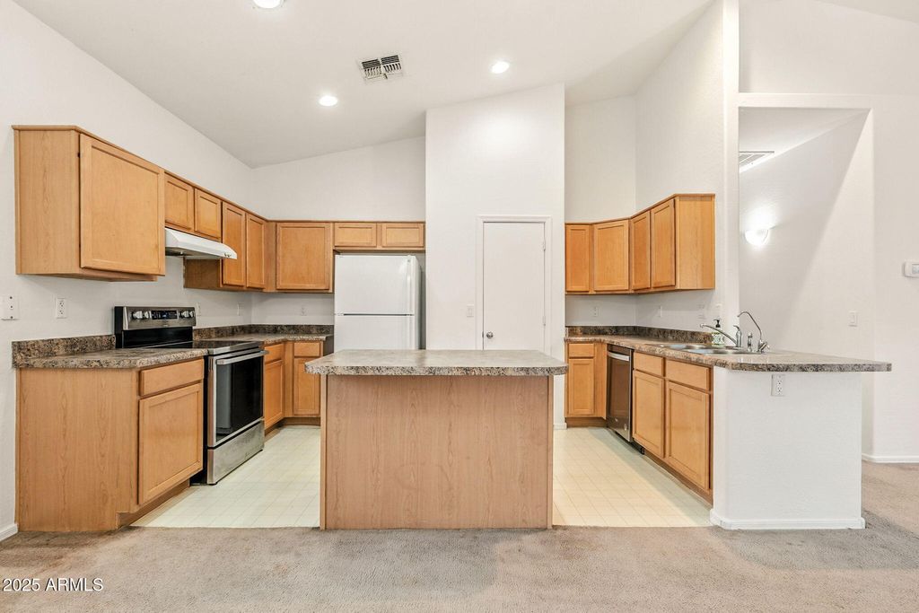 Photo of 1733 E Desert Breeze Place, Casa Grande, AZ 85122 (MLS # 6911389)
