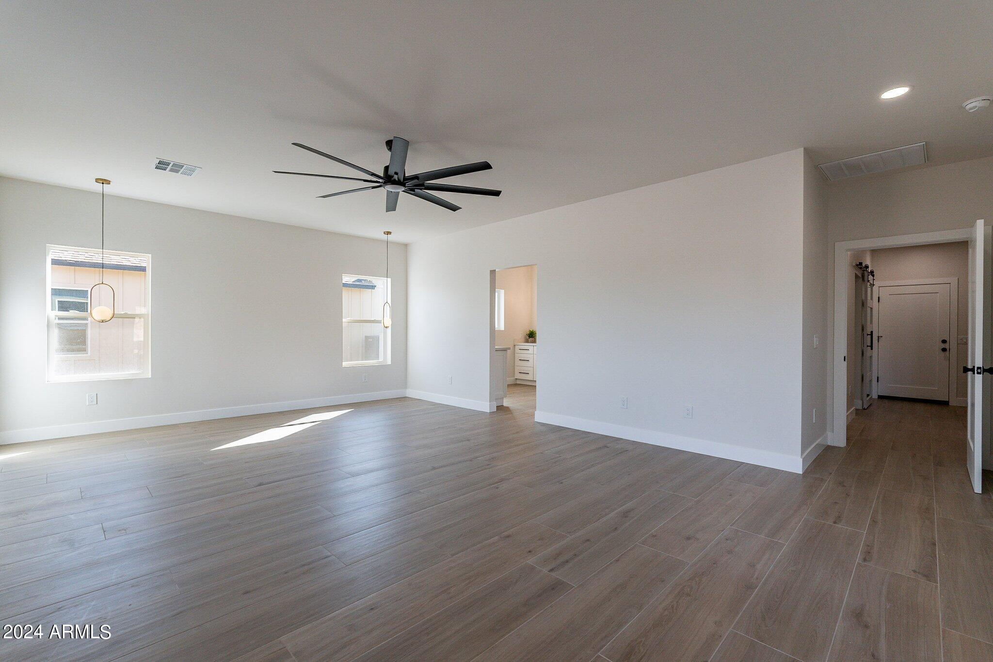 Montana Dorada - Residential