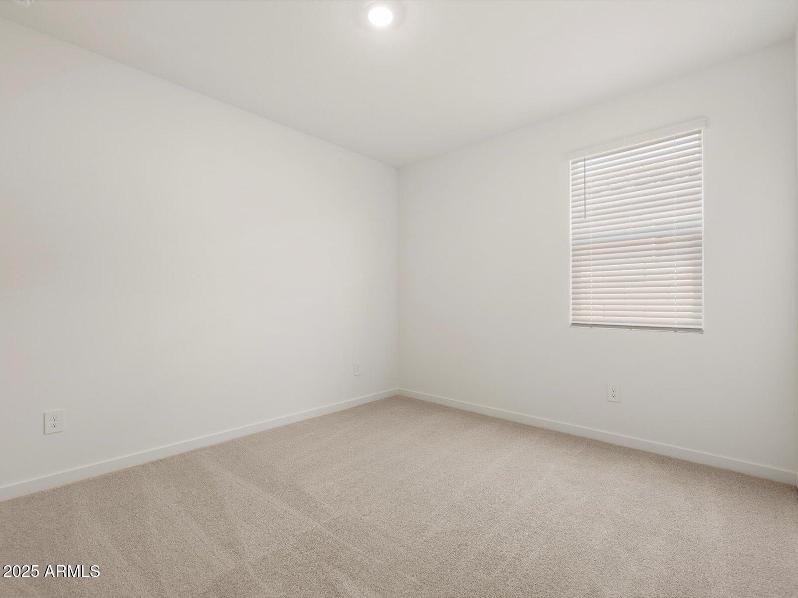 37498 W SAN SISTO Avenue