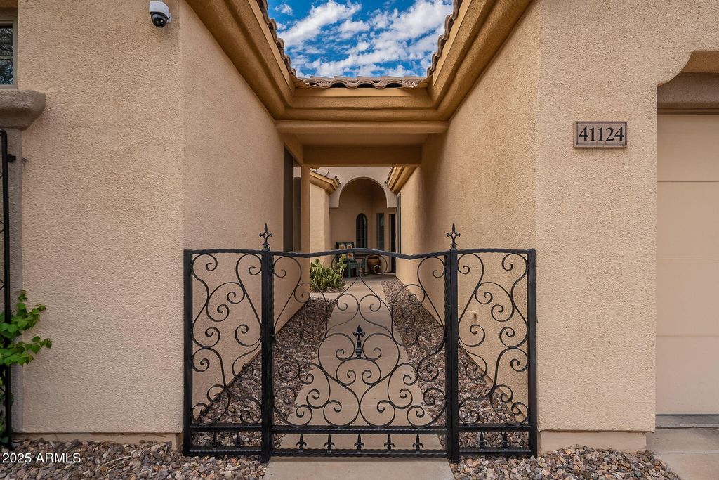 Photo of 41124 N Prestancia Drive, Anthem, AZ 85086 (MLS # 6931041)