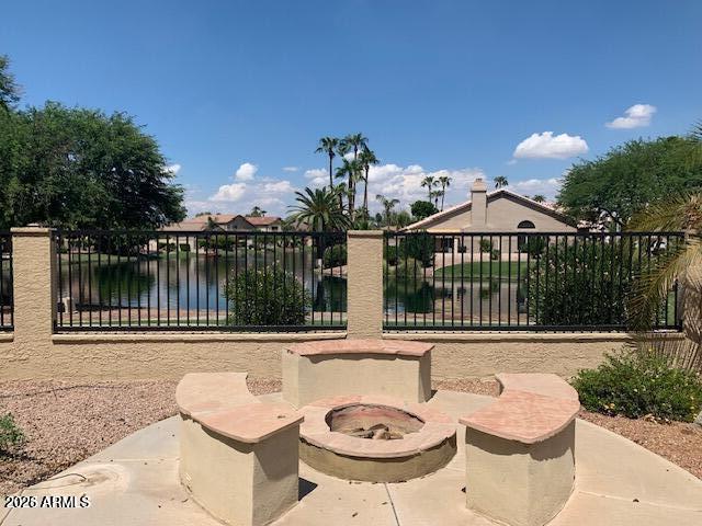 914 W AZALEA Place