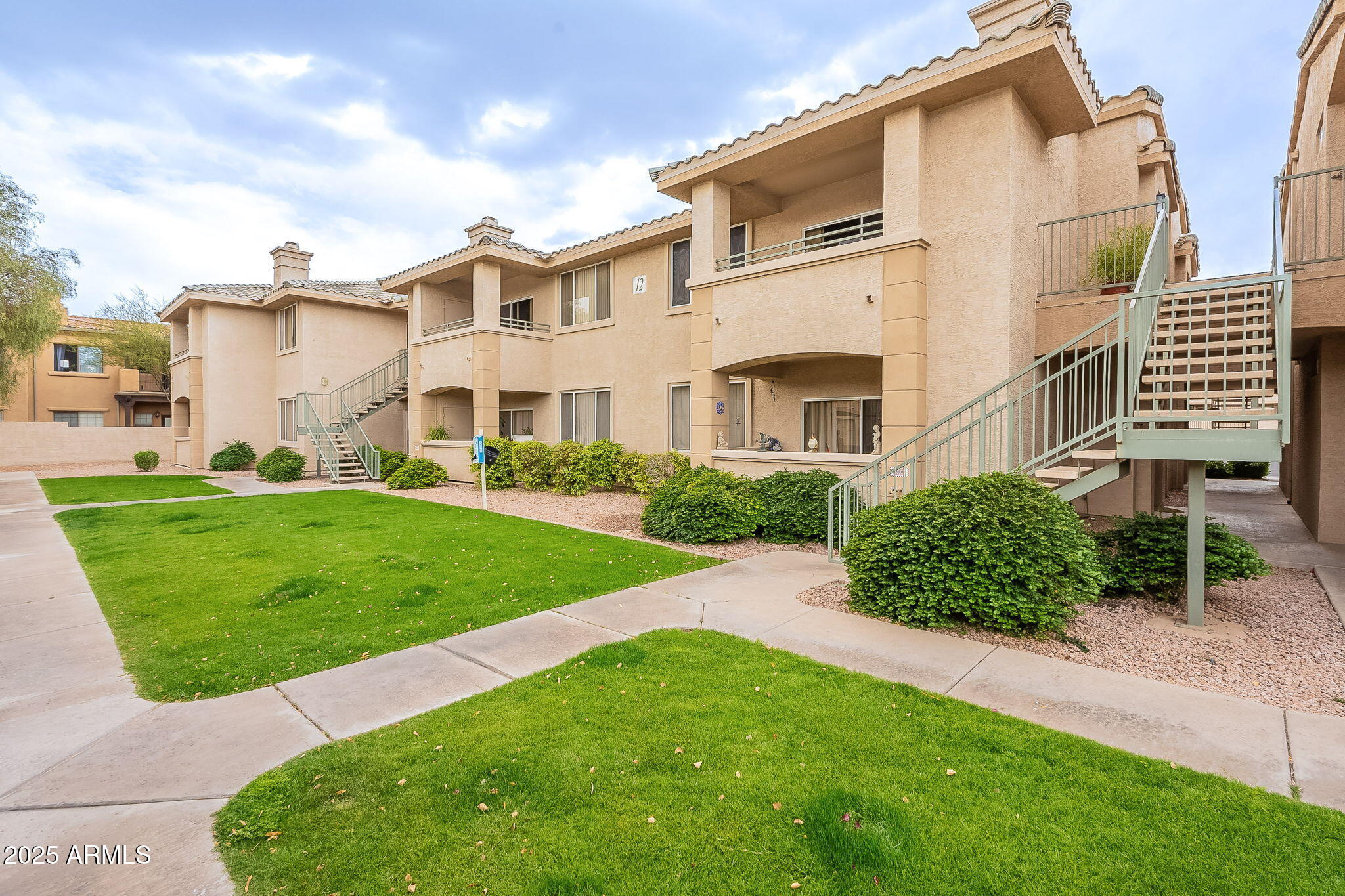 16013 S DESERT FOOTHILLS Parkway 2055