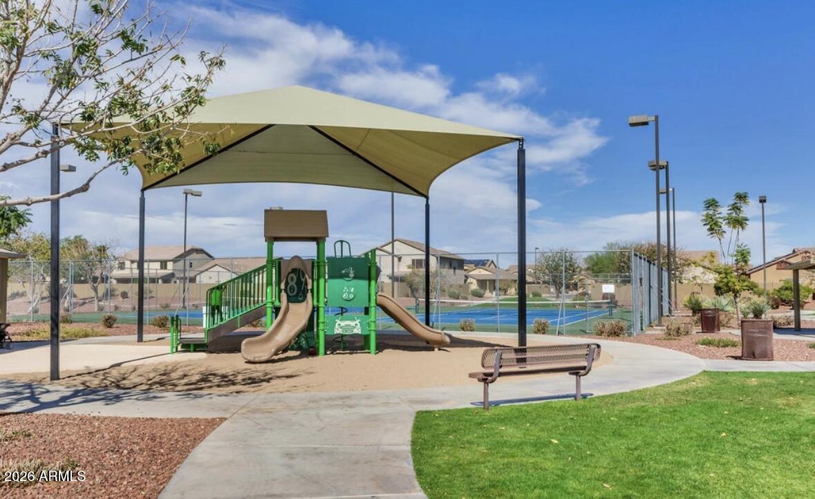 CROSSRIVER UNIT 8 - Residential