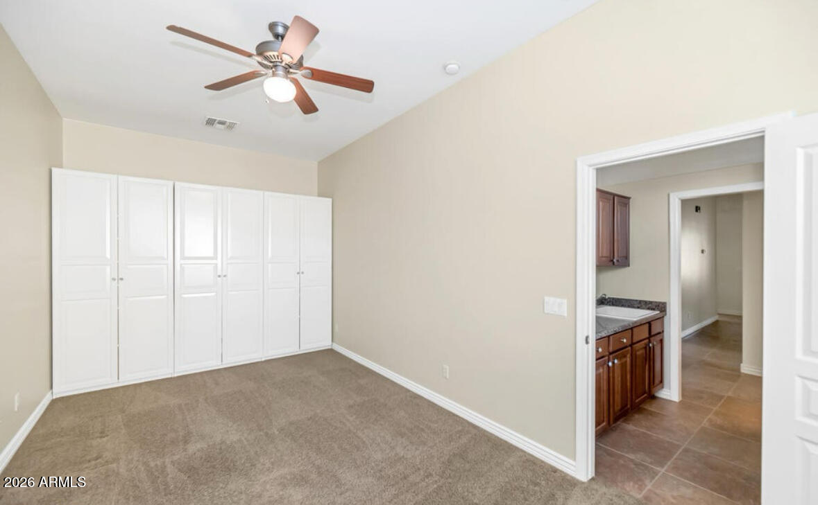 CROSSRIVER UNIT 8 - Residential