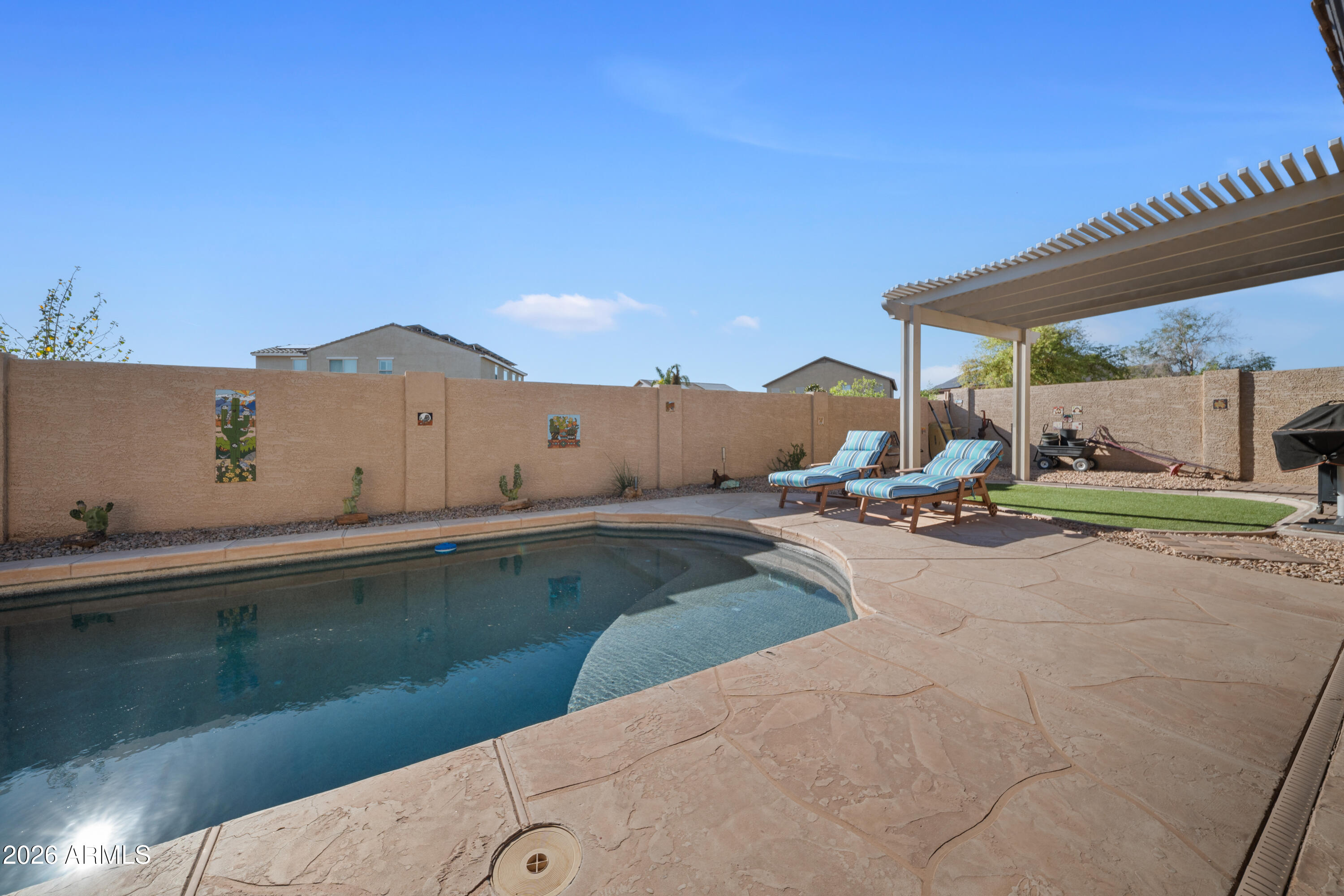 CROSSRIVER UNIT 8 - Residential