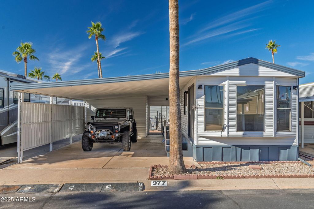 Photo of 977 S Oxide Drive #977, Apache Junction, AZ 85119 (MLS # 6955029)