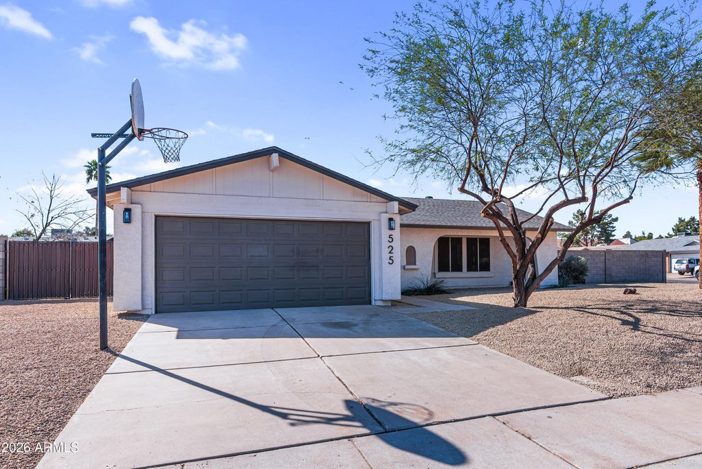 Photo of 525 W El Prado Road, Chandler, AZ 85225 (MLS # 6987348)