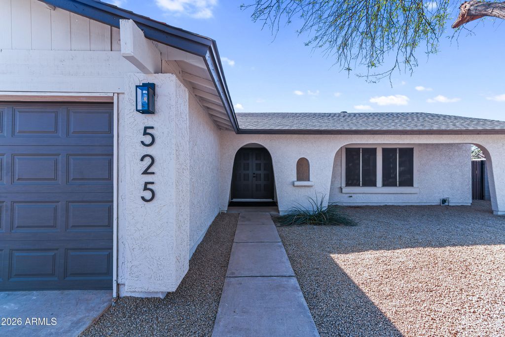 Photo of 525 W El Prado Road, Chandler, AZ 85225 (MLS # 6987348)