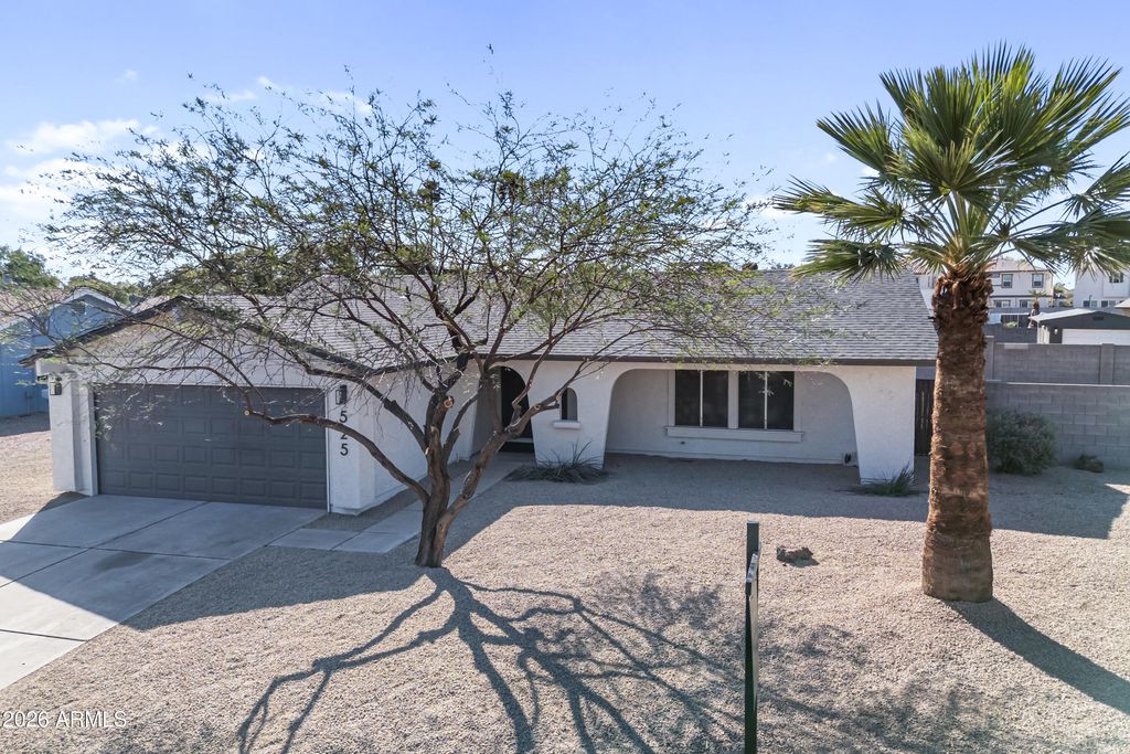 Photo of 525 W El Prado Road, Chandler, AZ 85225 (MLS # 6987348)