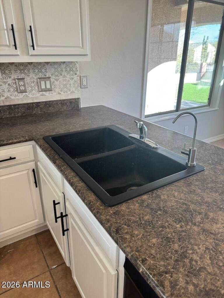 10876 W SAN LAZARO Drive