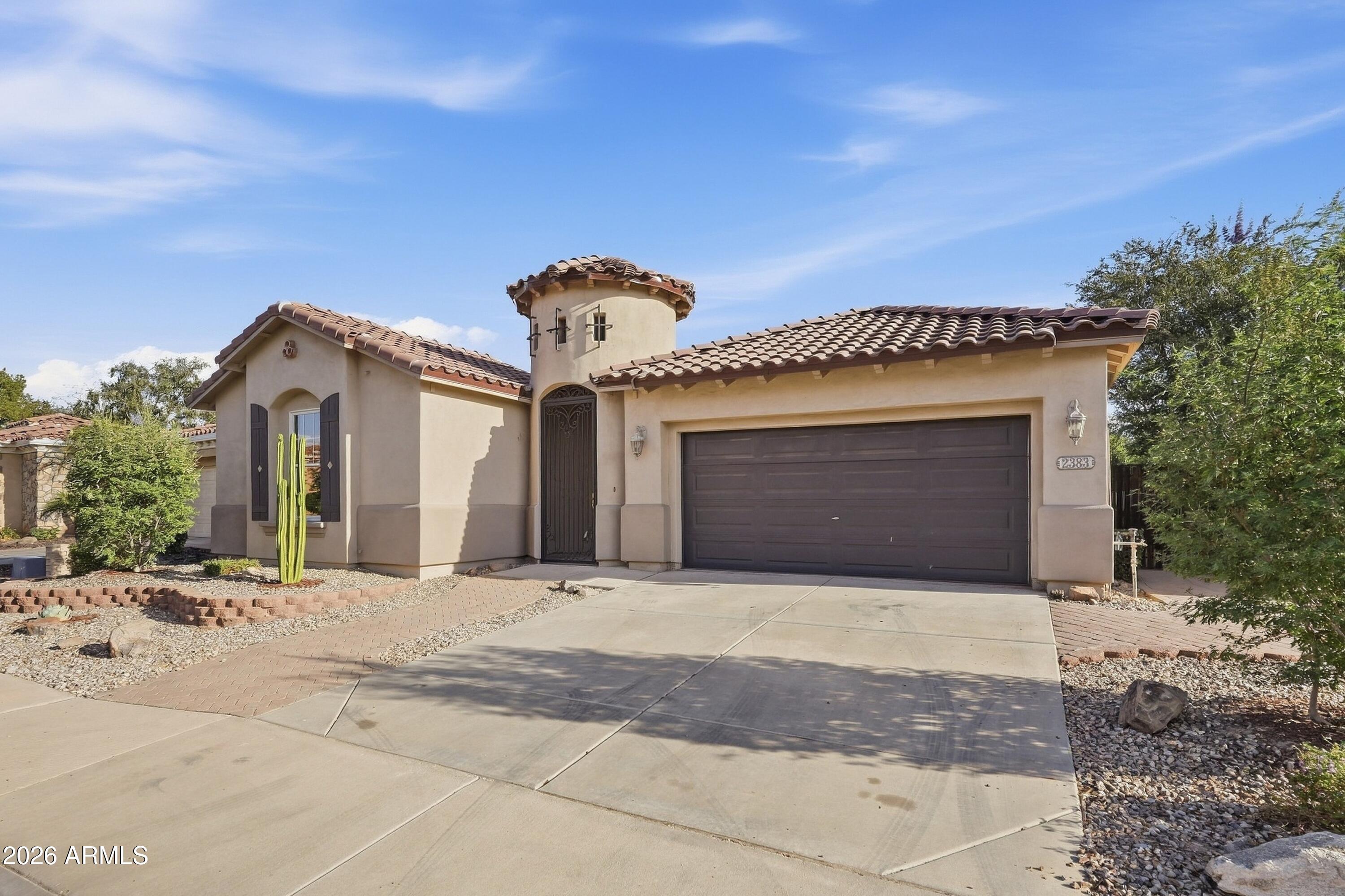 Properties 2 2383 E DOGWOOD Drive