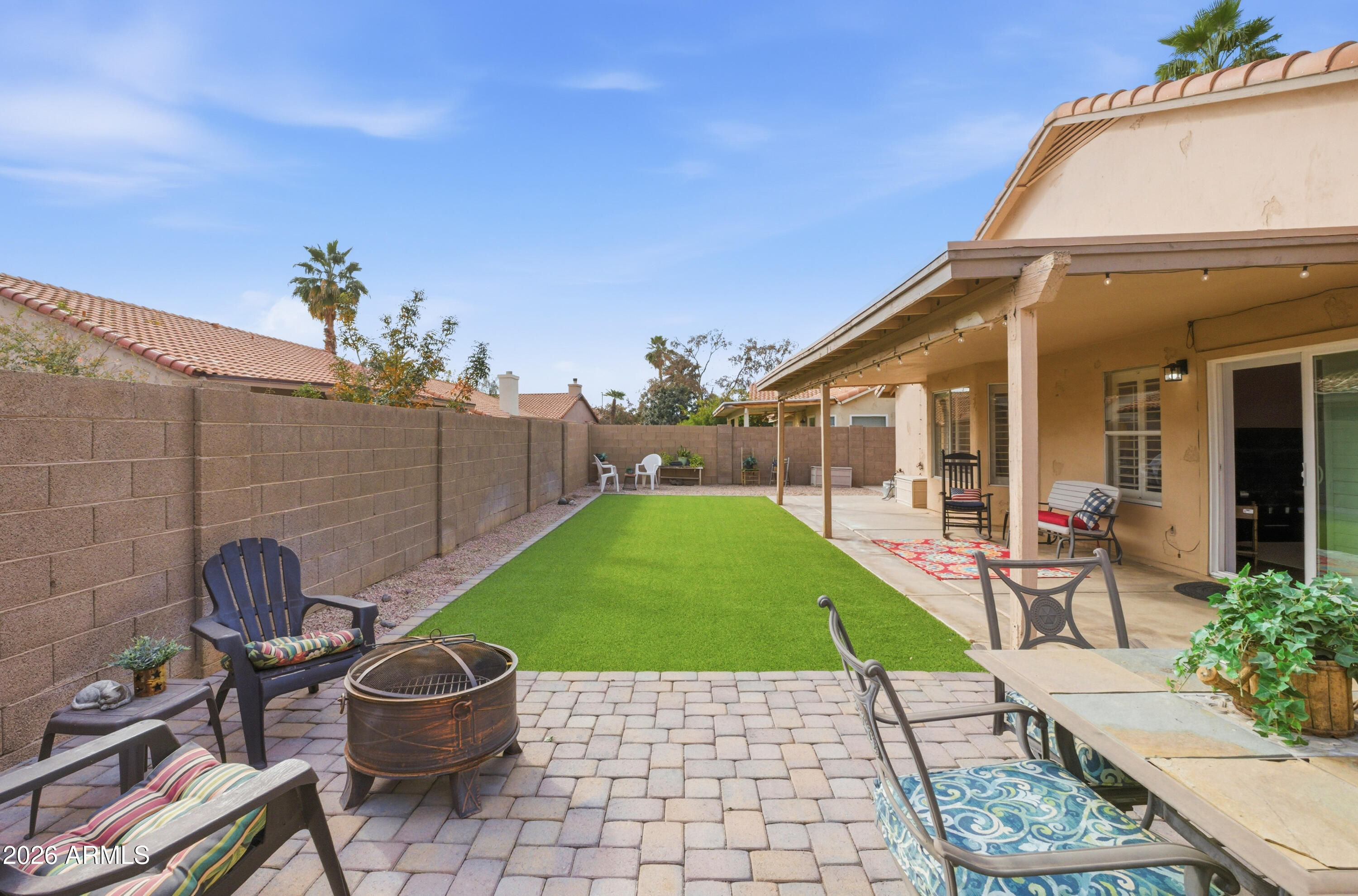 625 W SAGEBRUSH Street