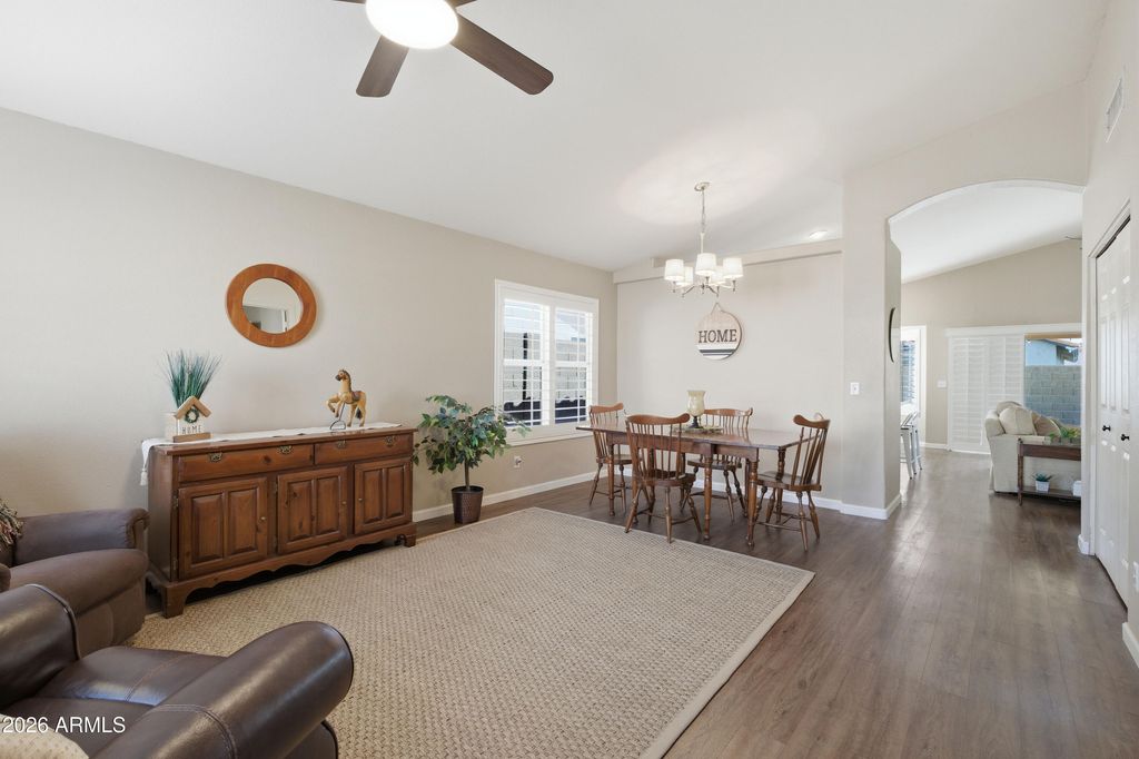 Photo of 625 W Sagebrush Street, Gilbert, AZ 85233 (MLS # 6961950)