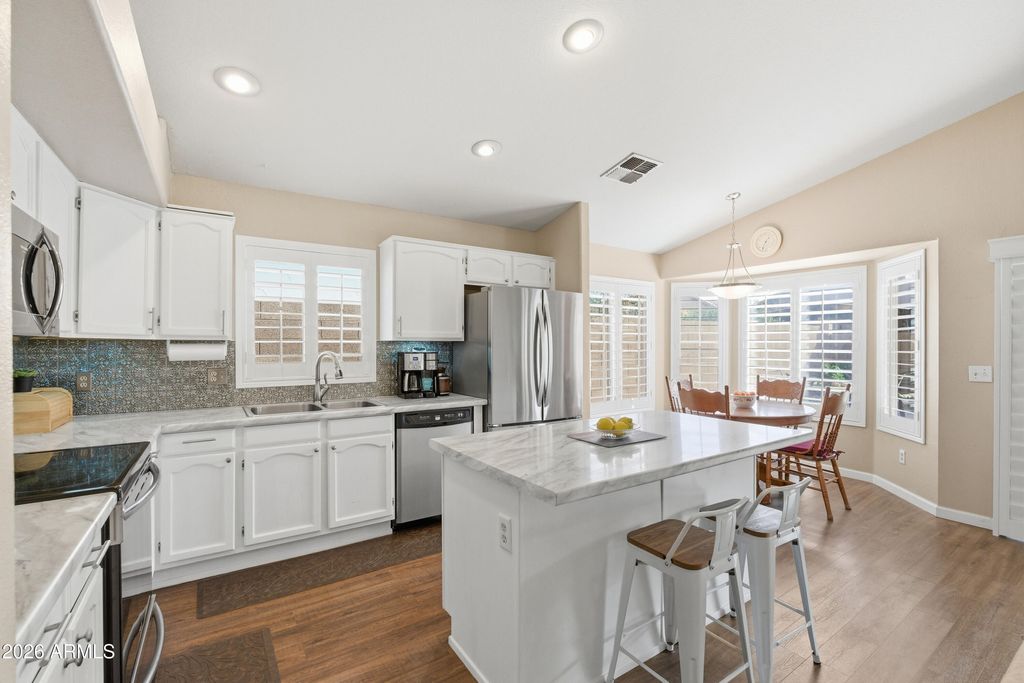 Photo of 625 W Sagebrush Street, Gilbert, AZ 85233 (MLS # 6961950)