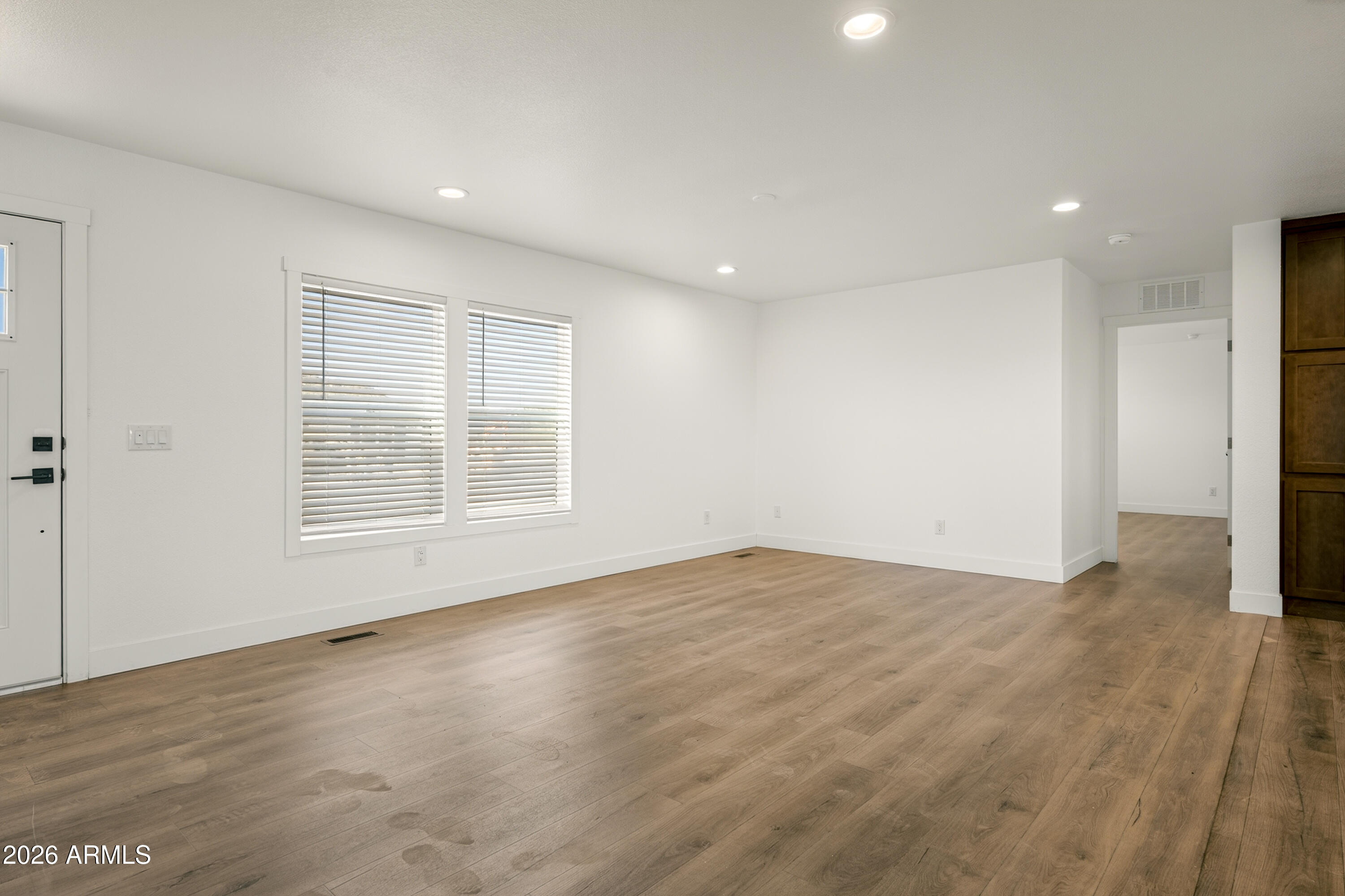 4101 E Dahlia Avenue