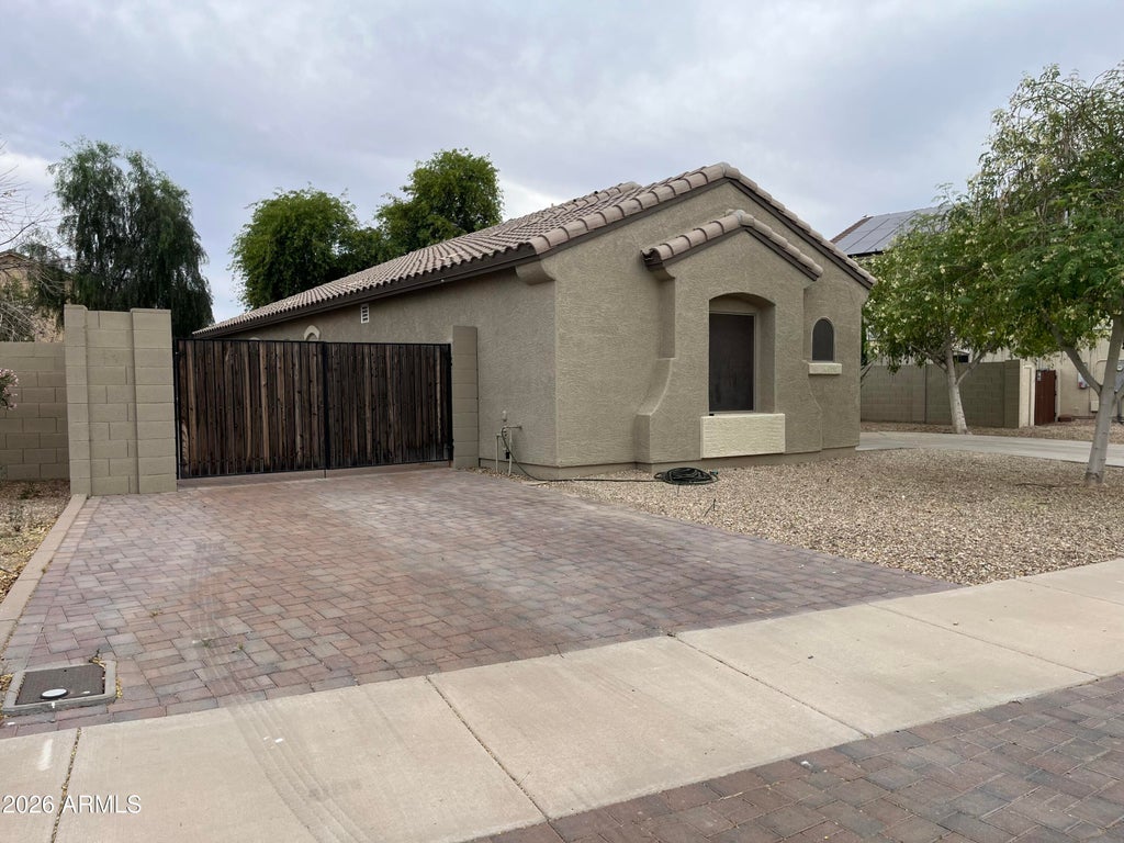 Photo of 16597 W Madison Street, Goodyear, AZ 85338 (MLS # 7033966)