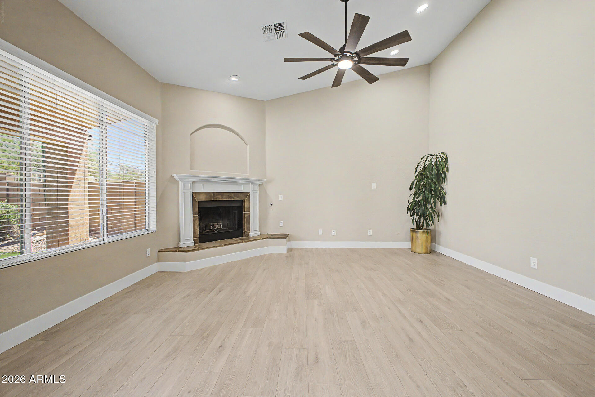 4817 E FERNWOOD Court