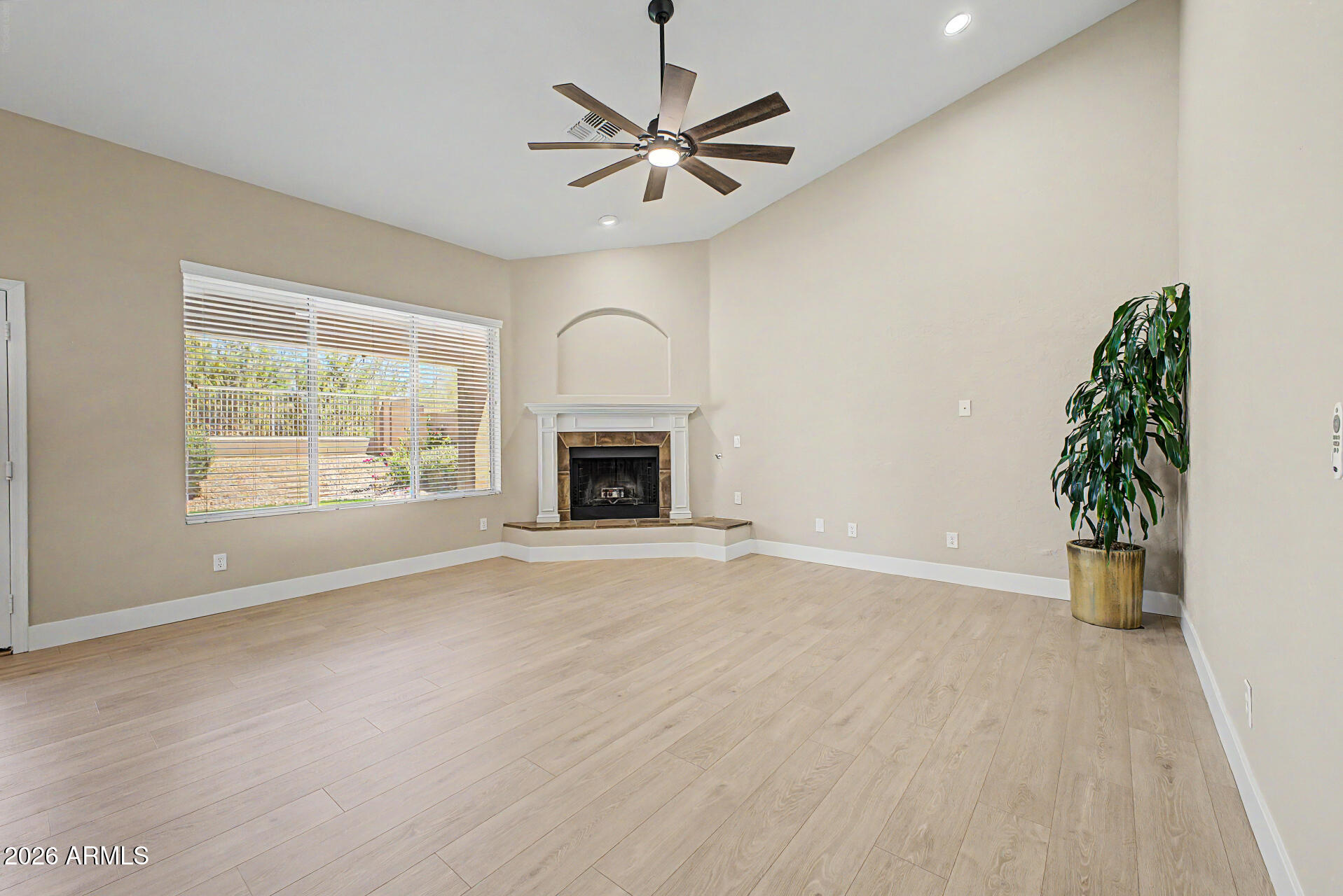 4817 E FERNWOOD Court