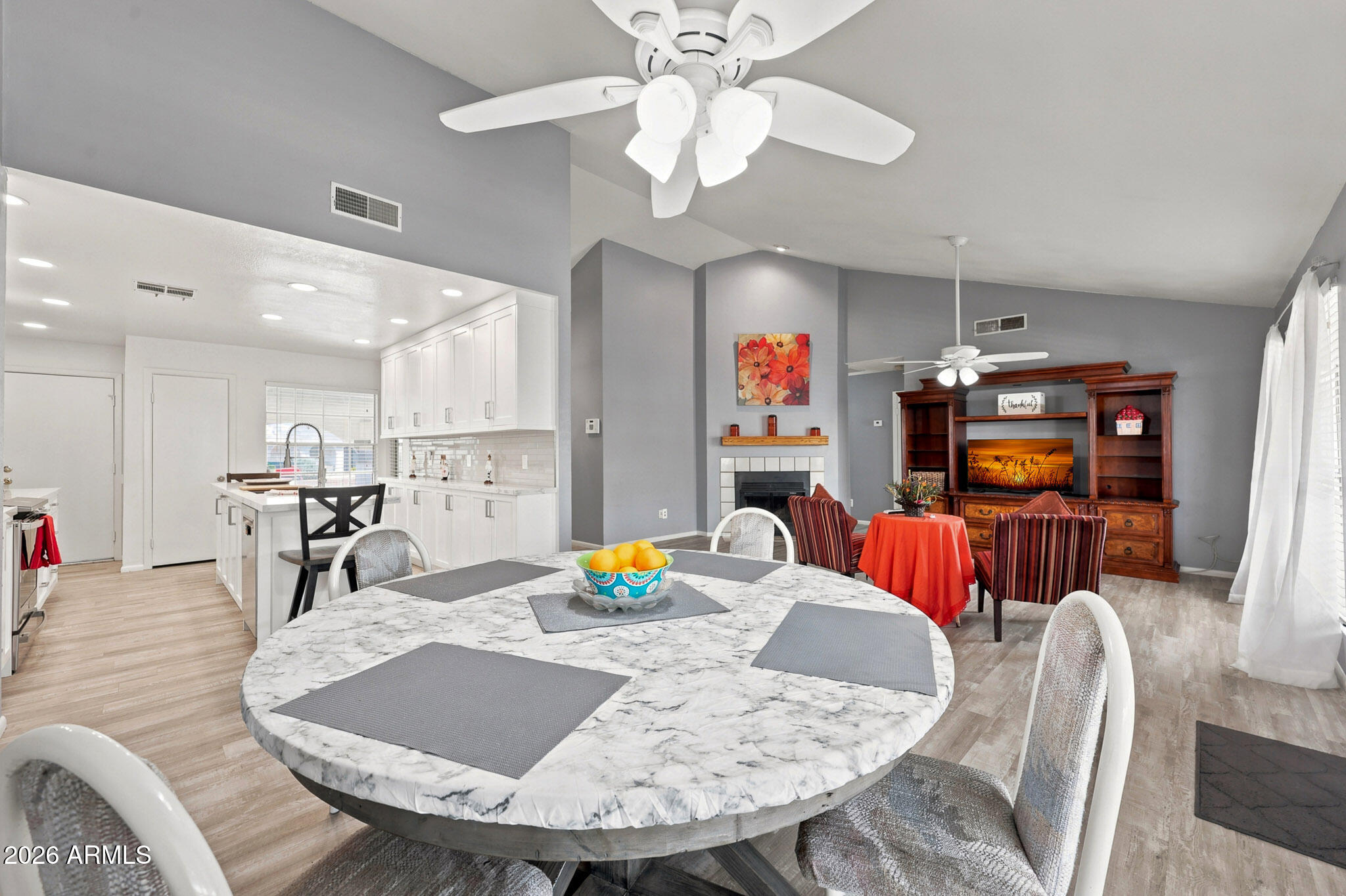 7241 W LAUREL Lane