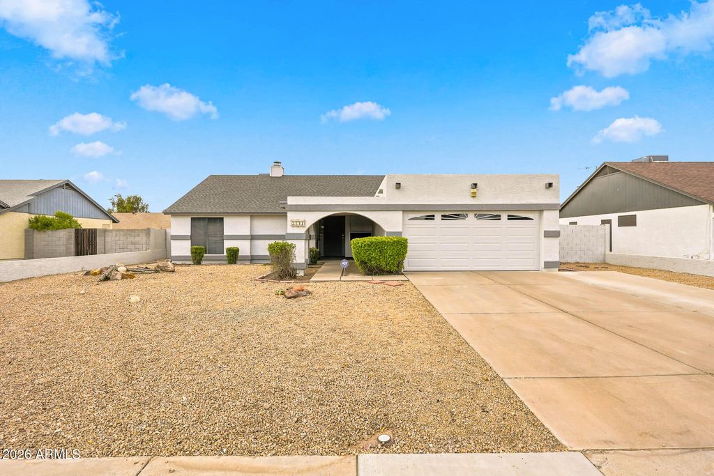 Photo of 7241 W Laurel Lane, Peoria, AZ 85345 (MLS # 7046708)