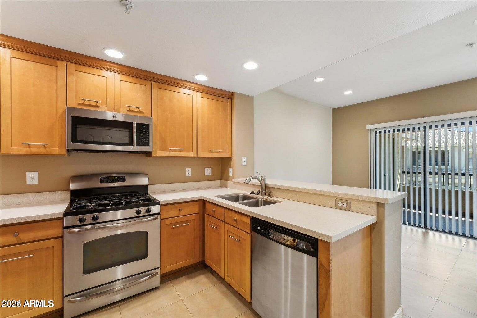 21320 N 56th Street 2075