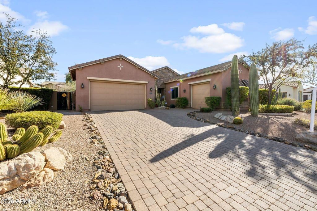 Photo of 30211 N 52nd Place, Cave Creek, AZ 85331 (MLS # 6976624)