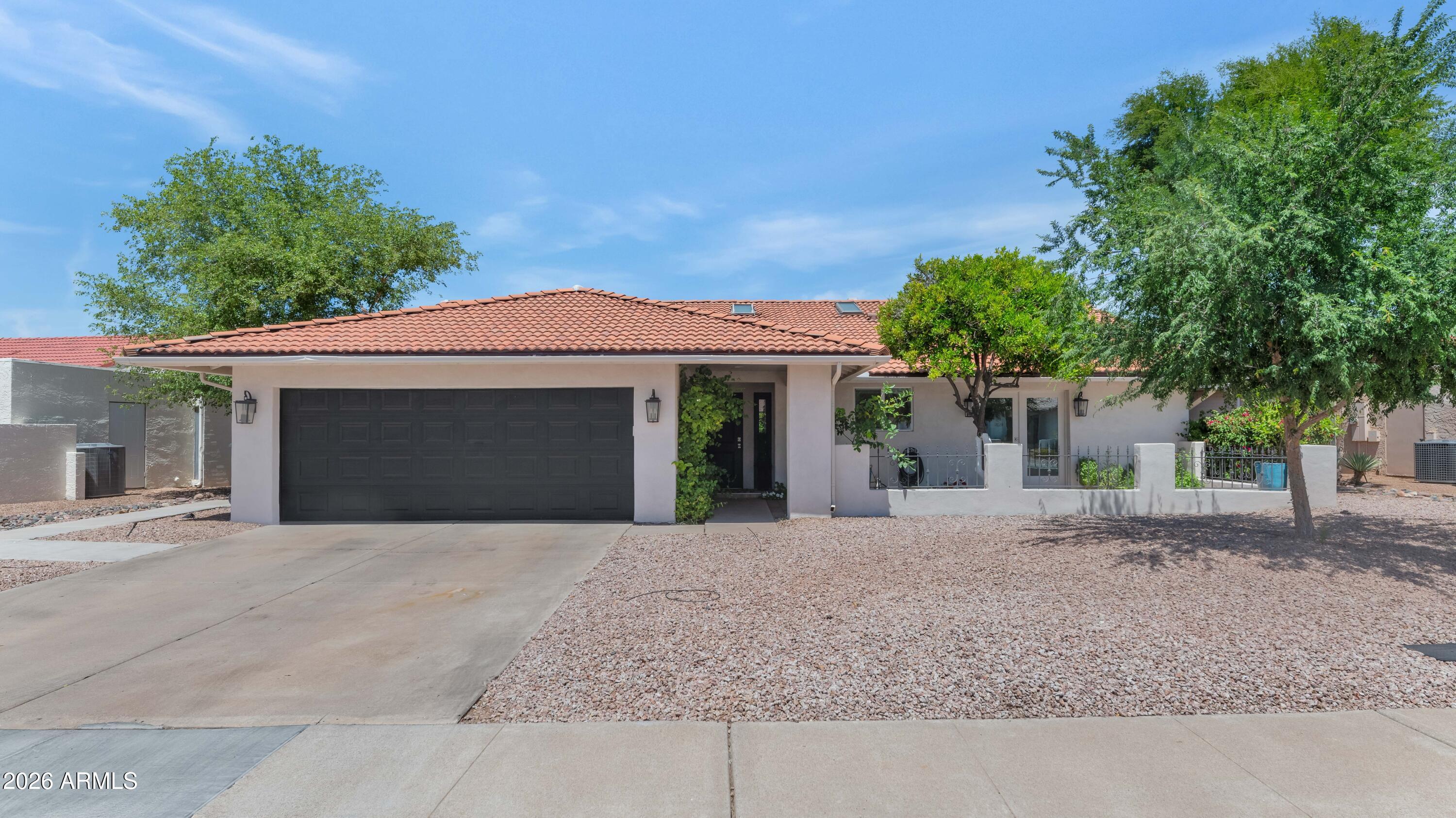 8620 E VIA DEL PALACIO Street