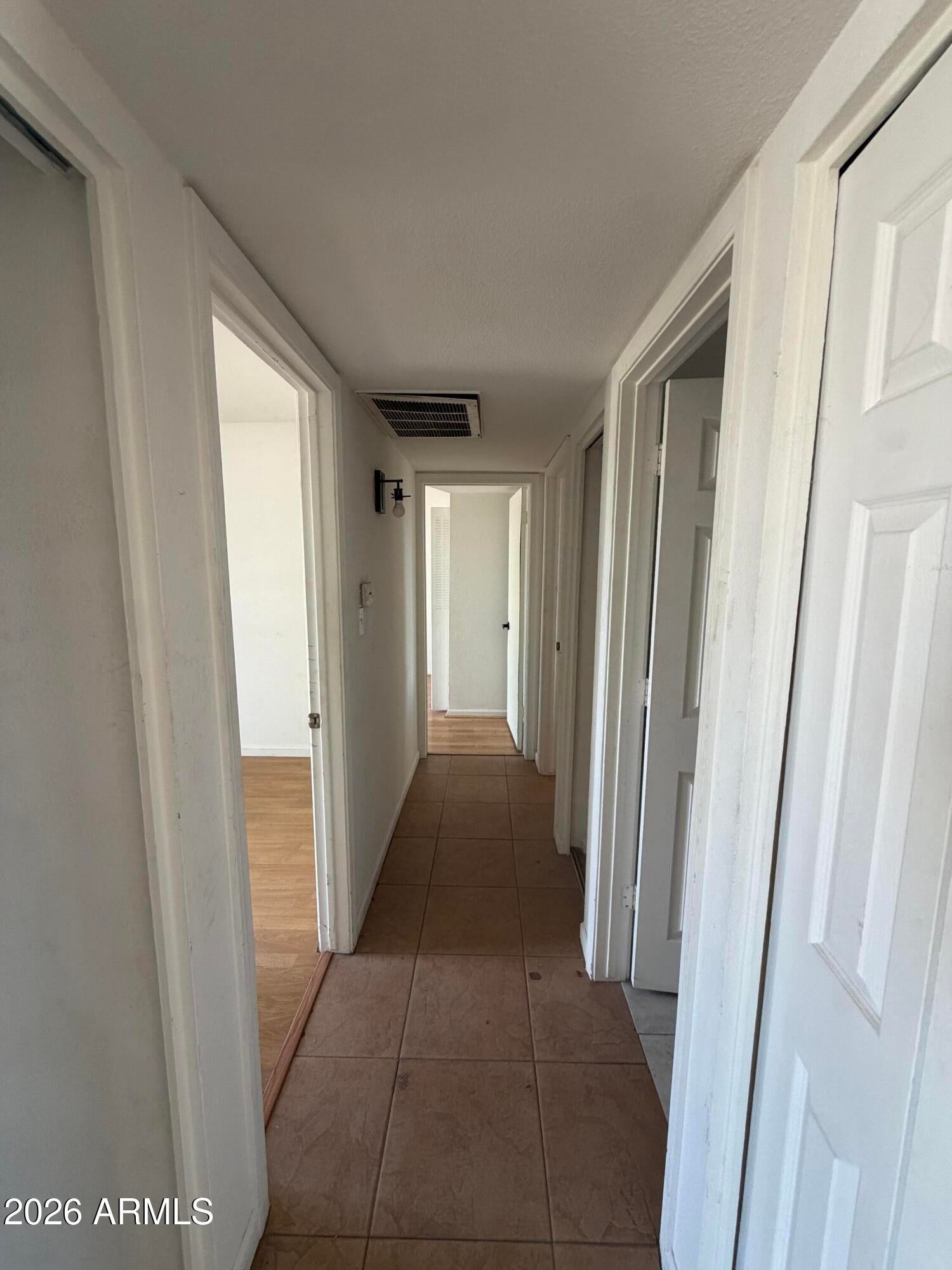 2119 W DANBURY Road