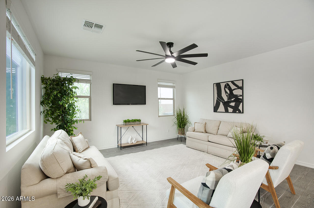 9333 E SECTOR Drive