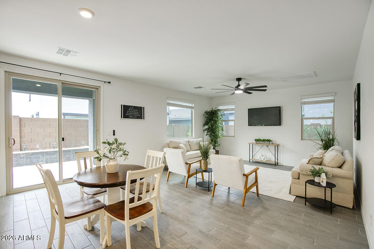 9333 E SECTOR Drive