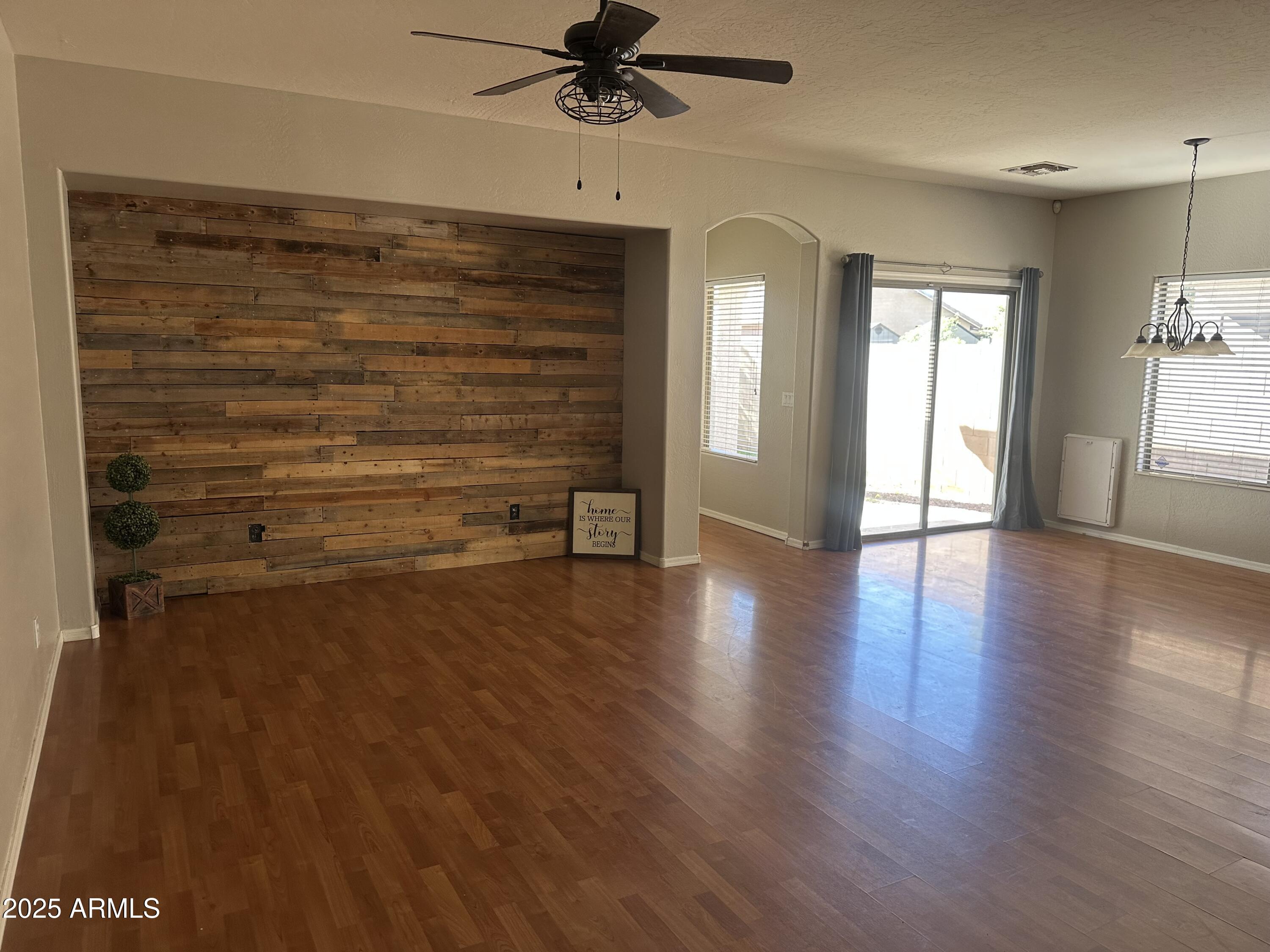 12909 W CORRINE Drive