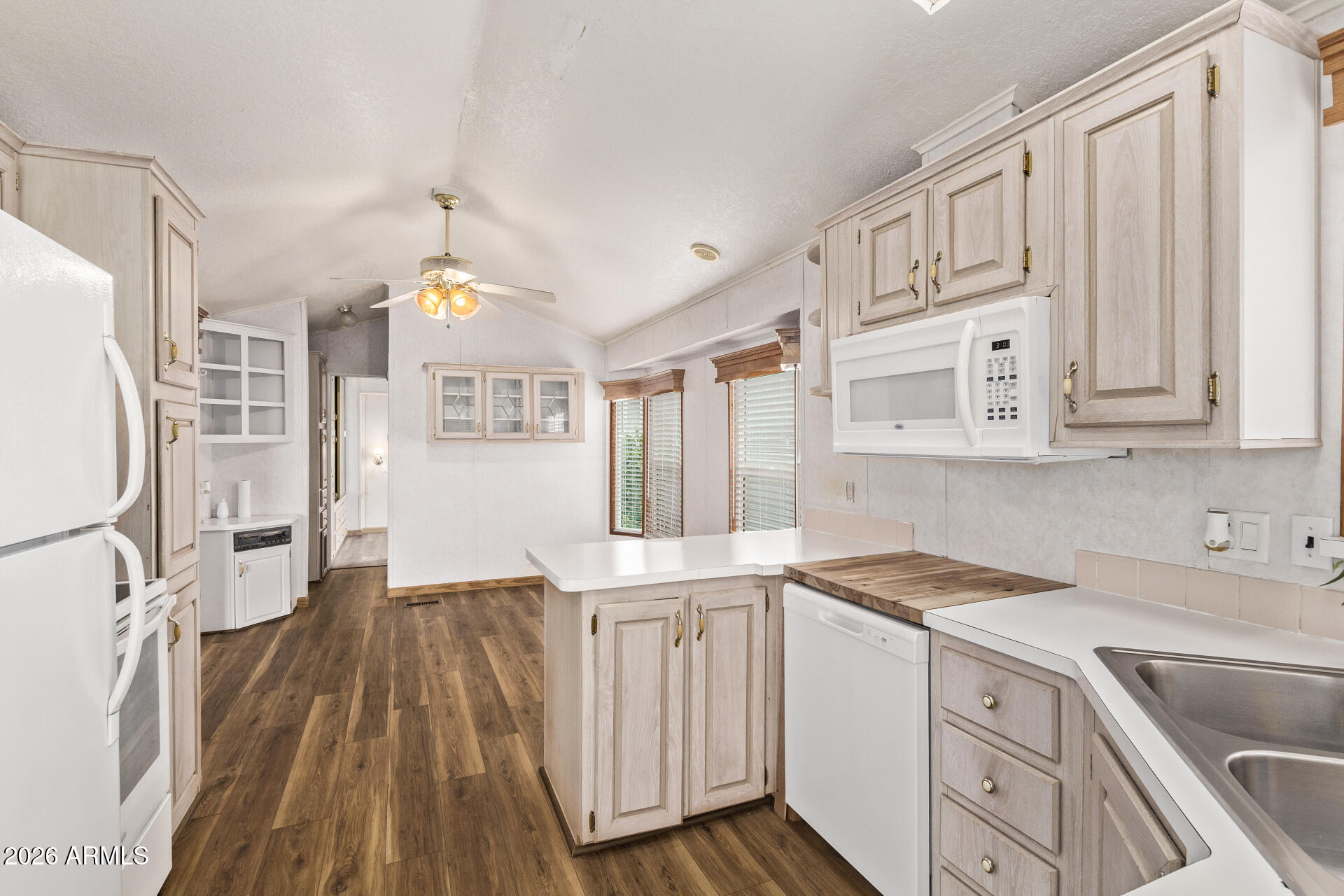 CARRIAGE MANOR RV RESORT - Residential