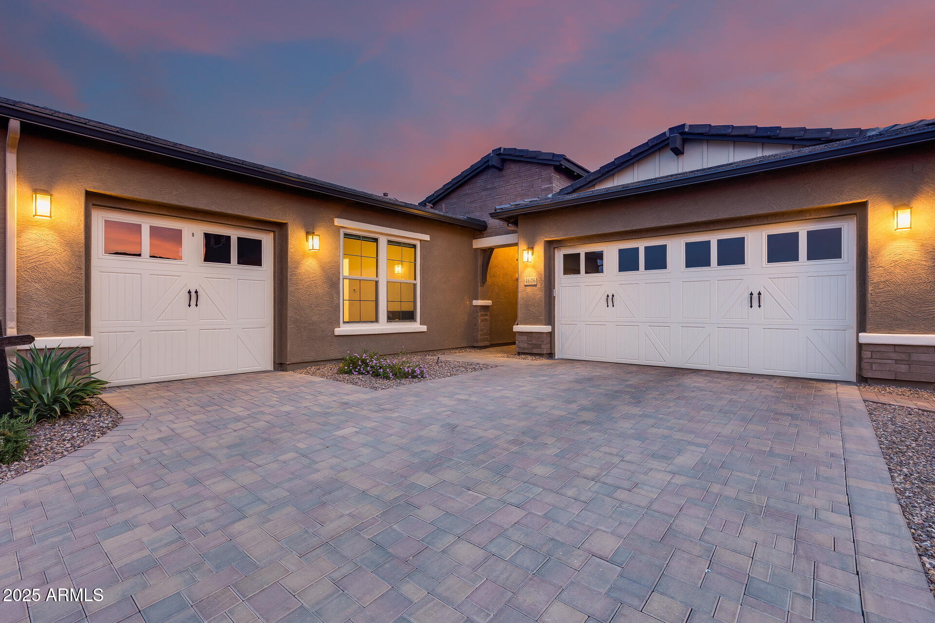 4606 S FERRIC --