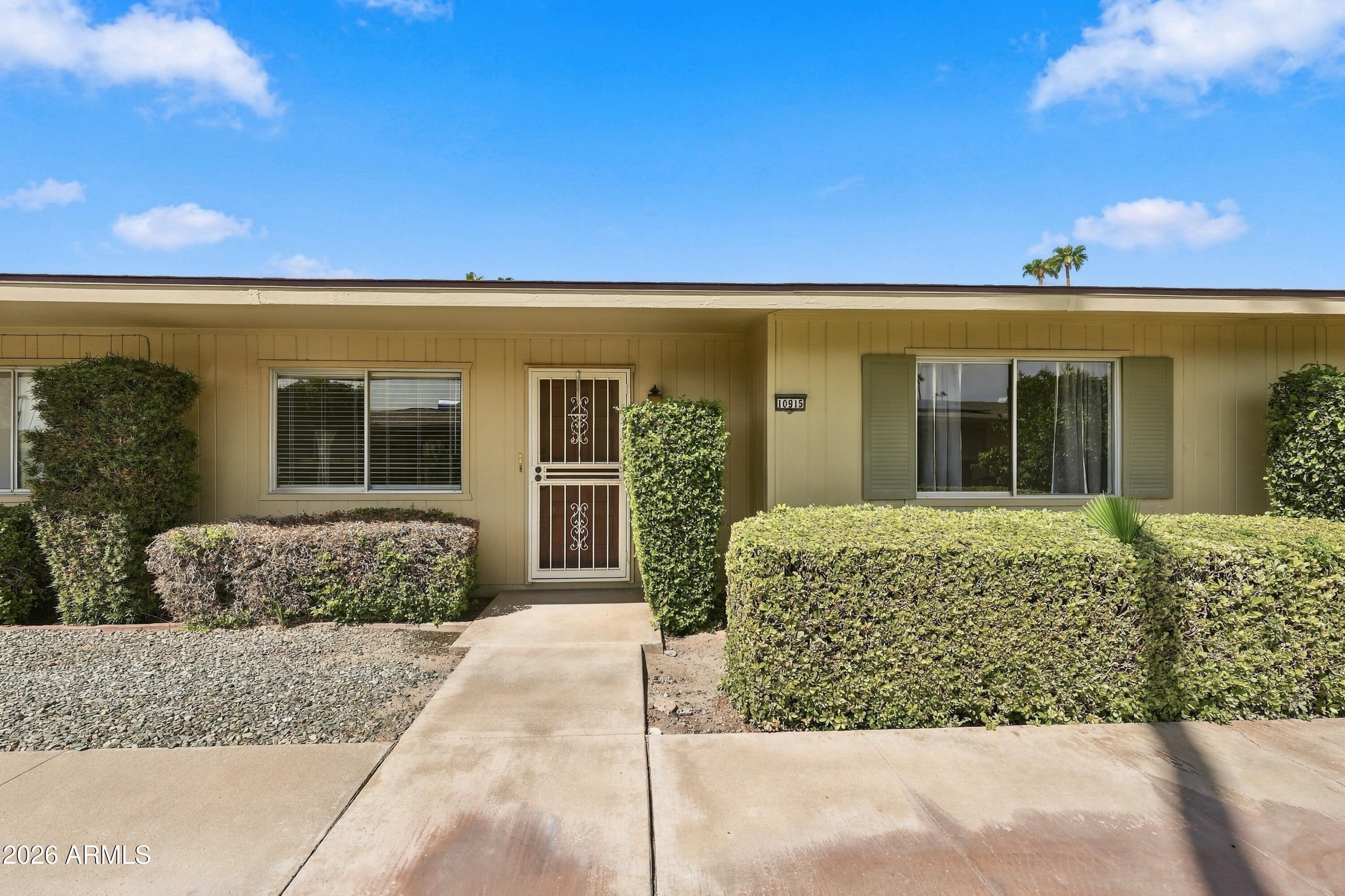 10915 W SANTA FE Drive