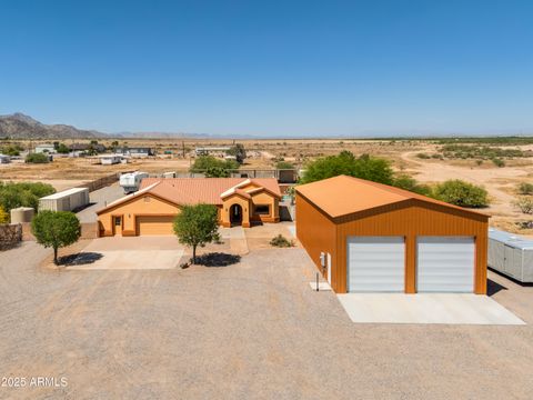 MLS: 6856421
