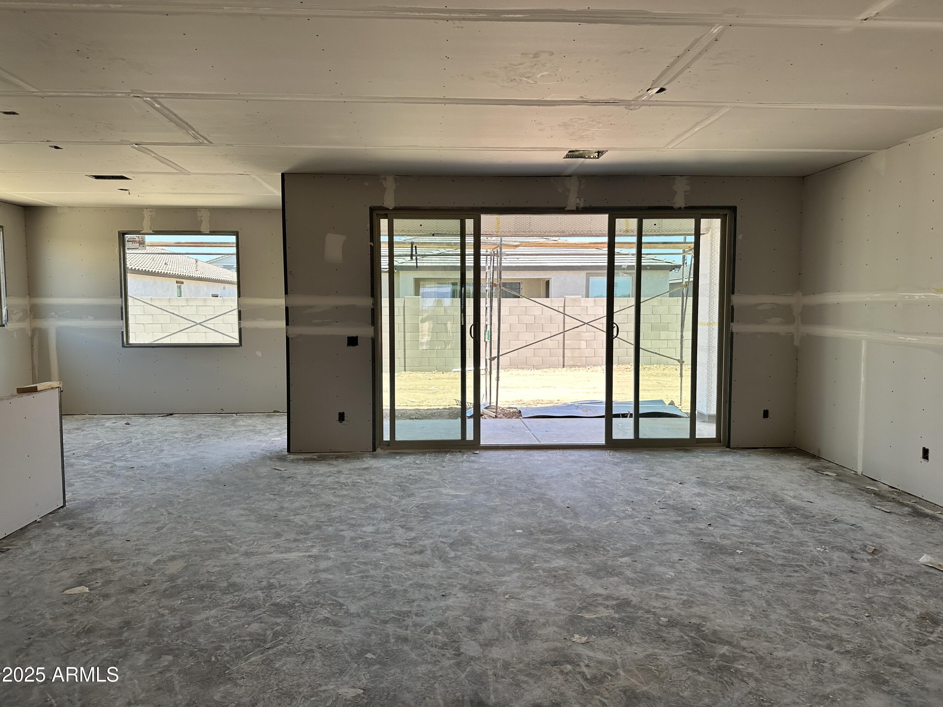 5610 W HOPI Trail