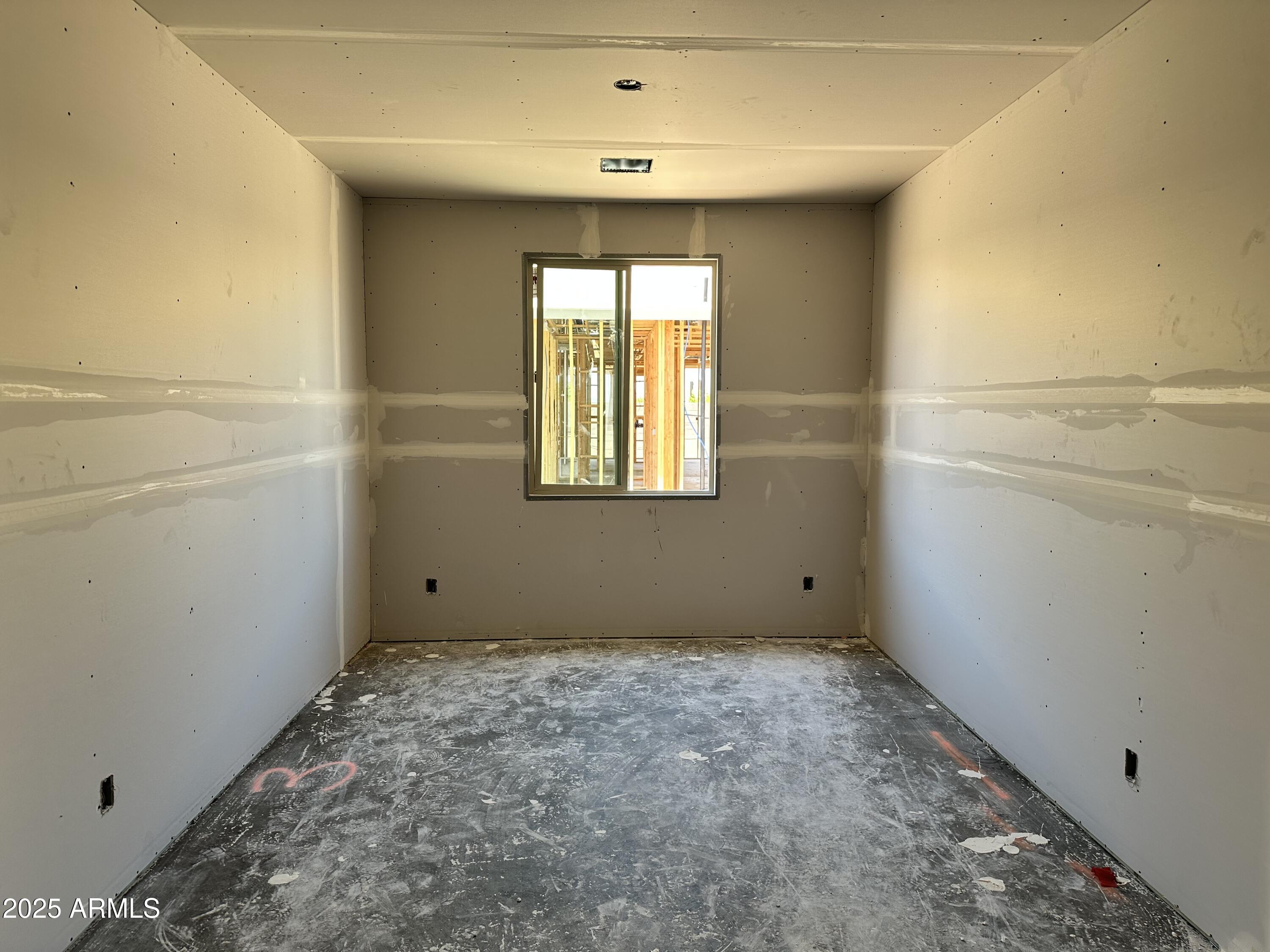 5610 W HOPI Trail