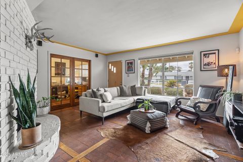 Photo of 4308 E Montecito Avenue, Phoenix, AZ 85018 (MLS # 6935410)