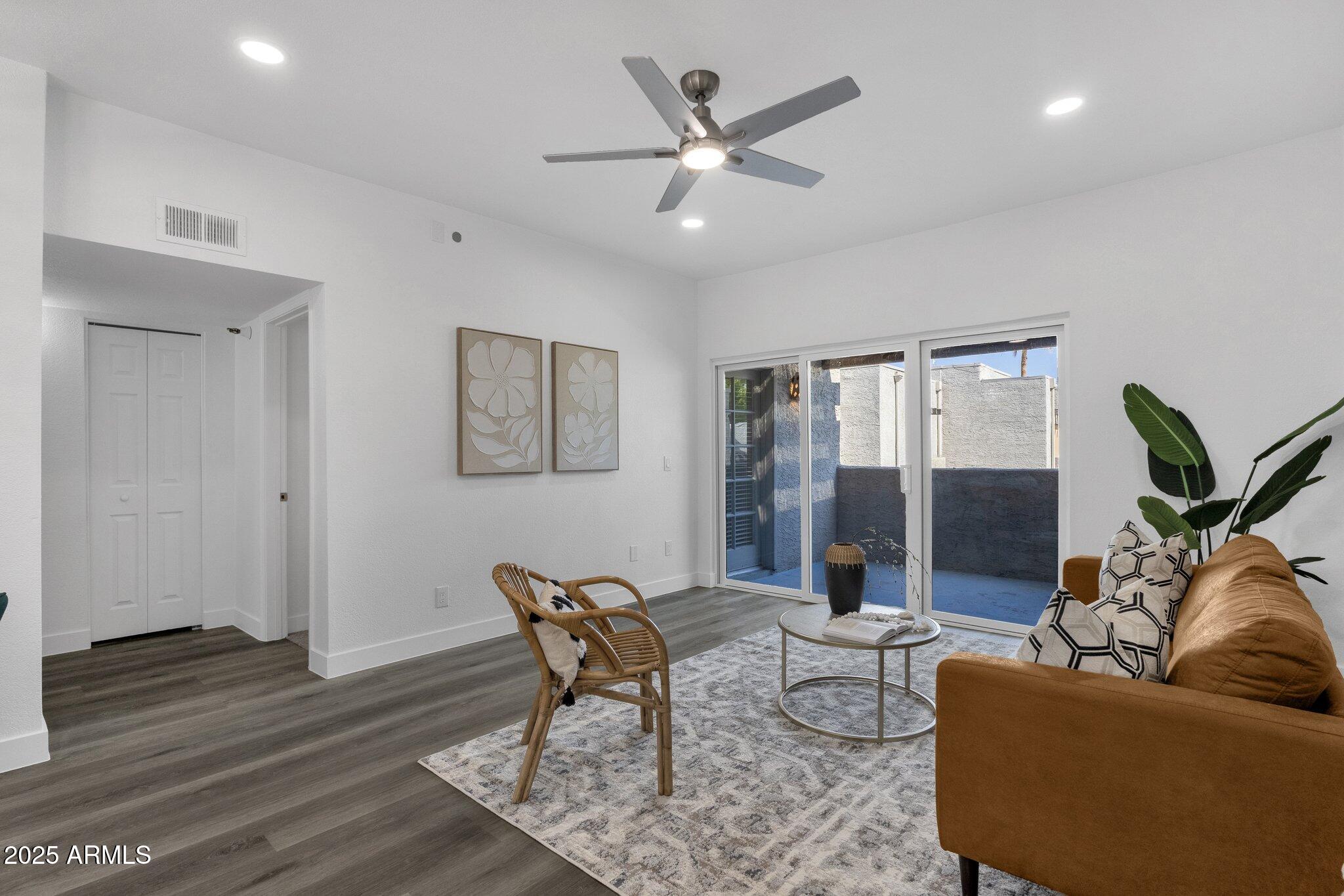 8020 E THOMAS Road 313