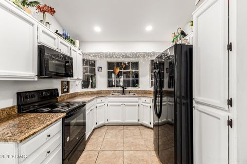 6530 W NORTH Lane Glendale AZ 85302