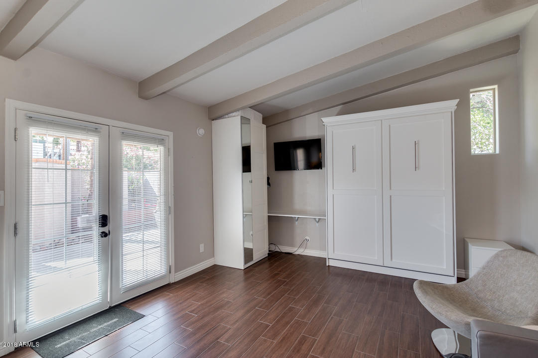 7288 E RANCHO VISTA Drive